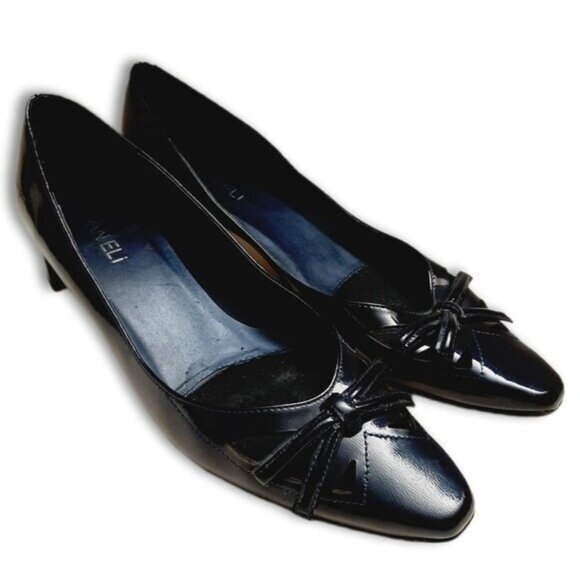 VANELI Bow & Cut-Out Low Heel Navy Blue Patent Genuine Leather Classy Pumps Sz 9 - Picture 1 of 16